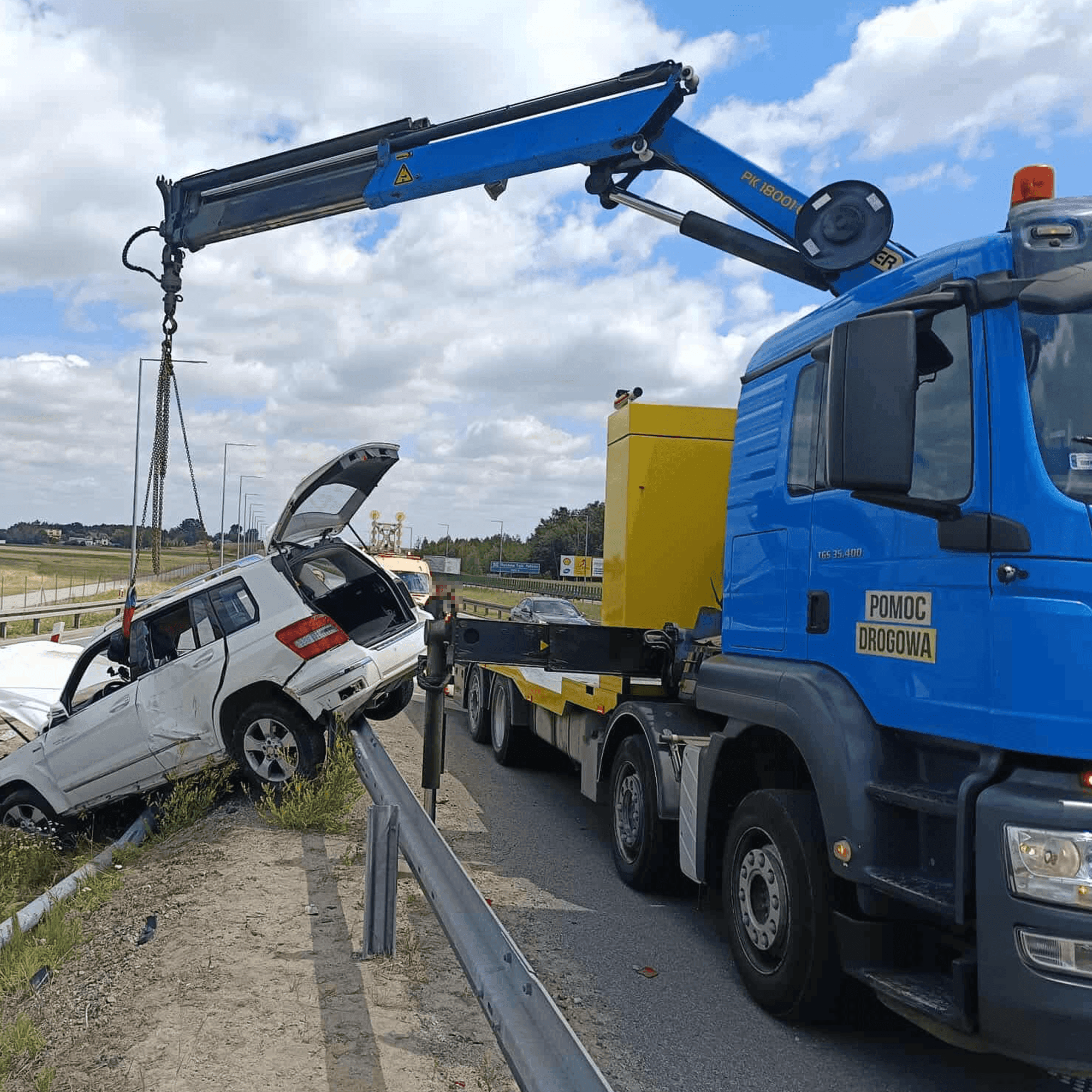 Pomoc drogowa platforma hydrauliczna MAN 32.400 TGS  – widok 4