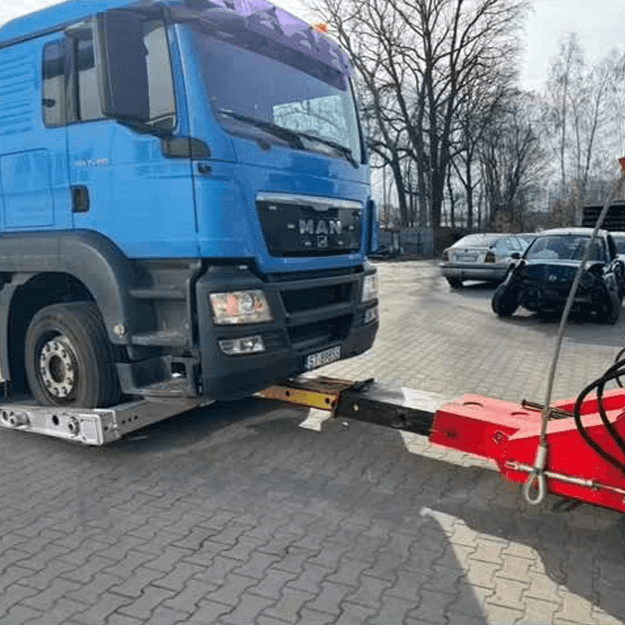 Pomoc drogowa Holownik ciężarowy Scania 8X4 – widok 5