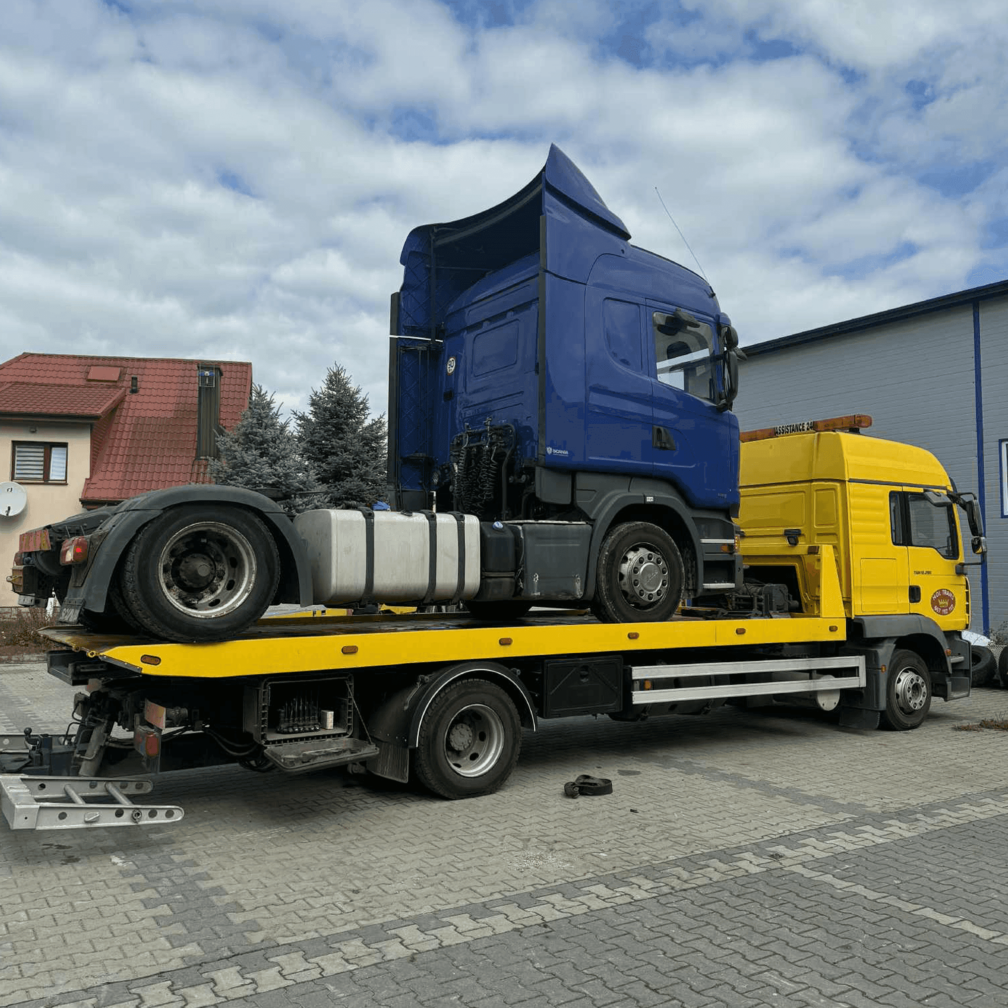 Pomoc drogowa platforma hydrauliczna MAN TGM 12.280 – widok 2