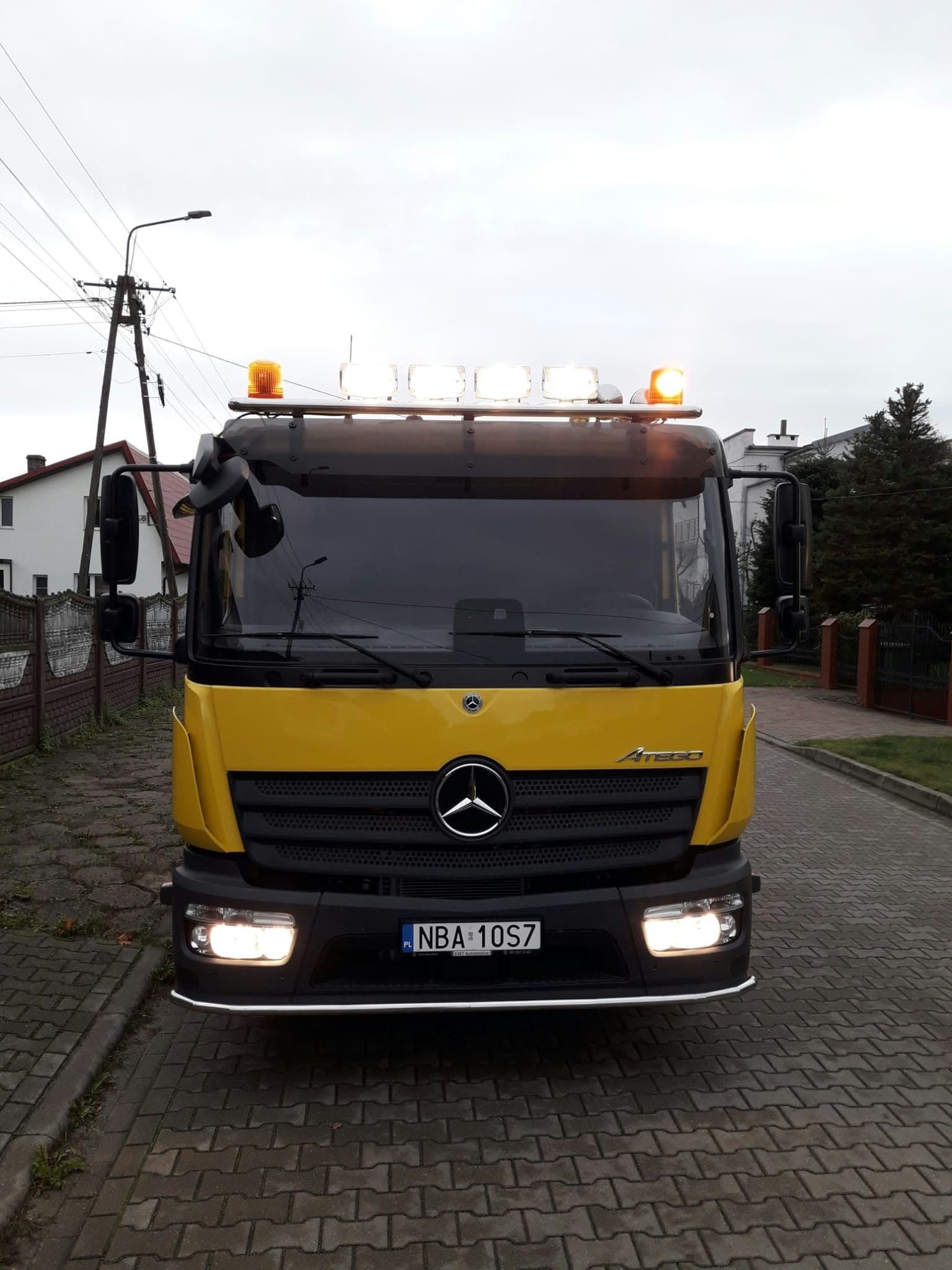 Pomoc drogowa platforma hydrauliczna Mercedes-Benz Atego 1223 – widok 2