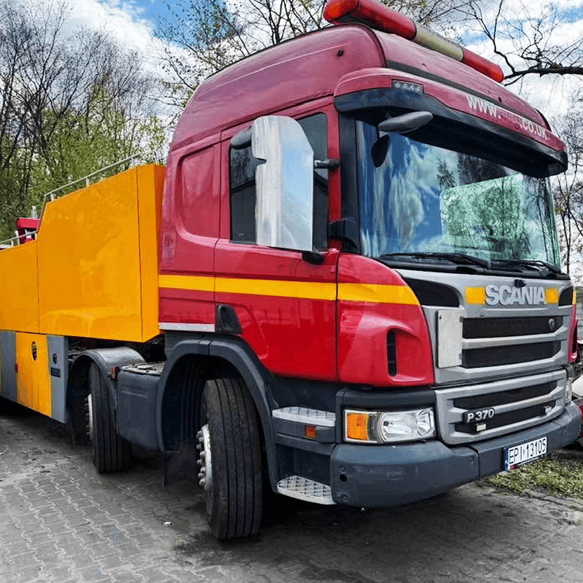 Pomoc drogowa Holownik ciężarowy Scania 8X4 – widok 2
