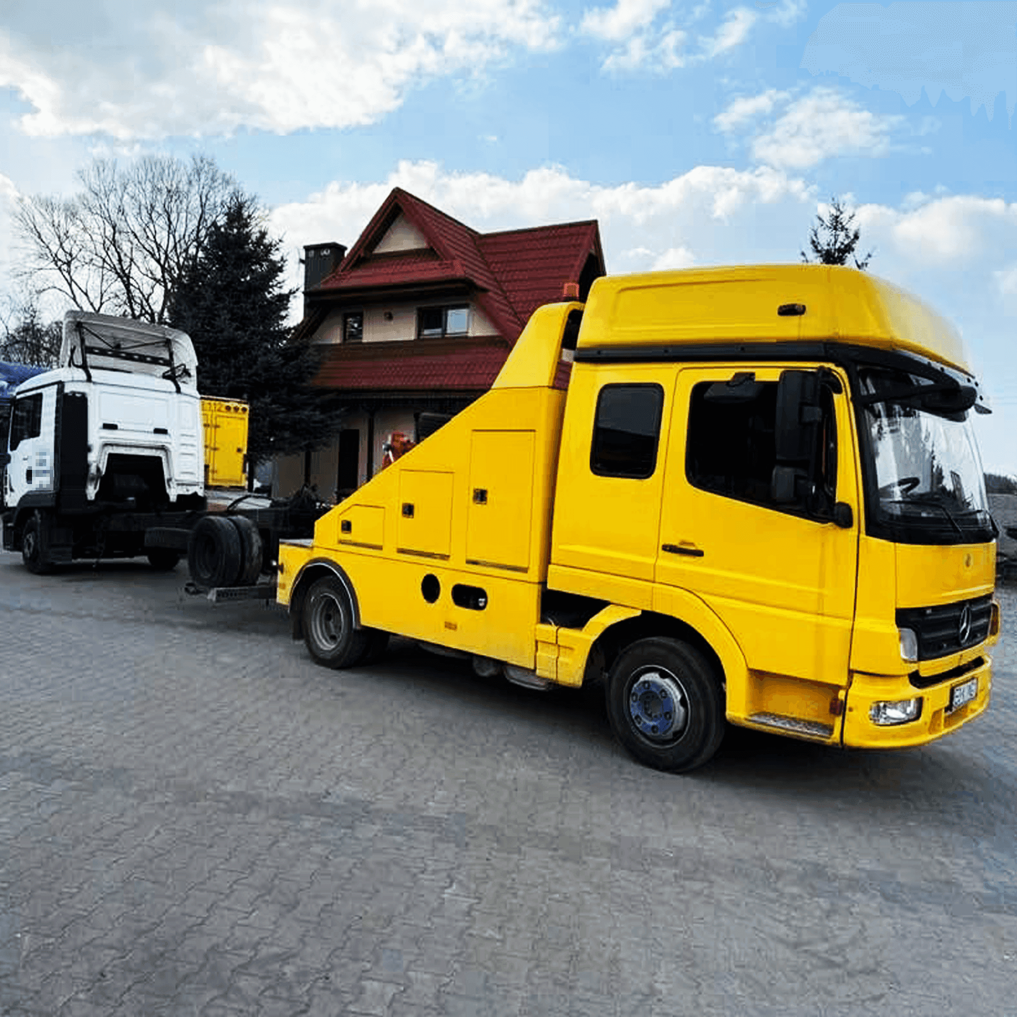 Pomoc drogowa Mercedes-Benz Atego do holowania busów – widok 7
